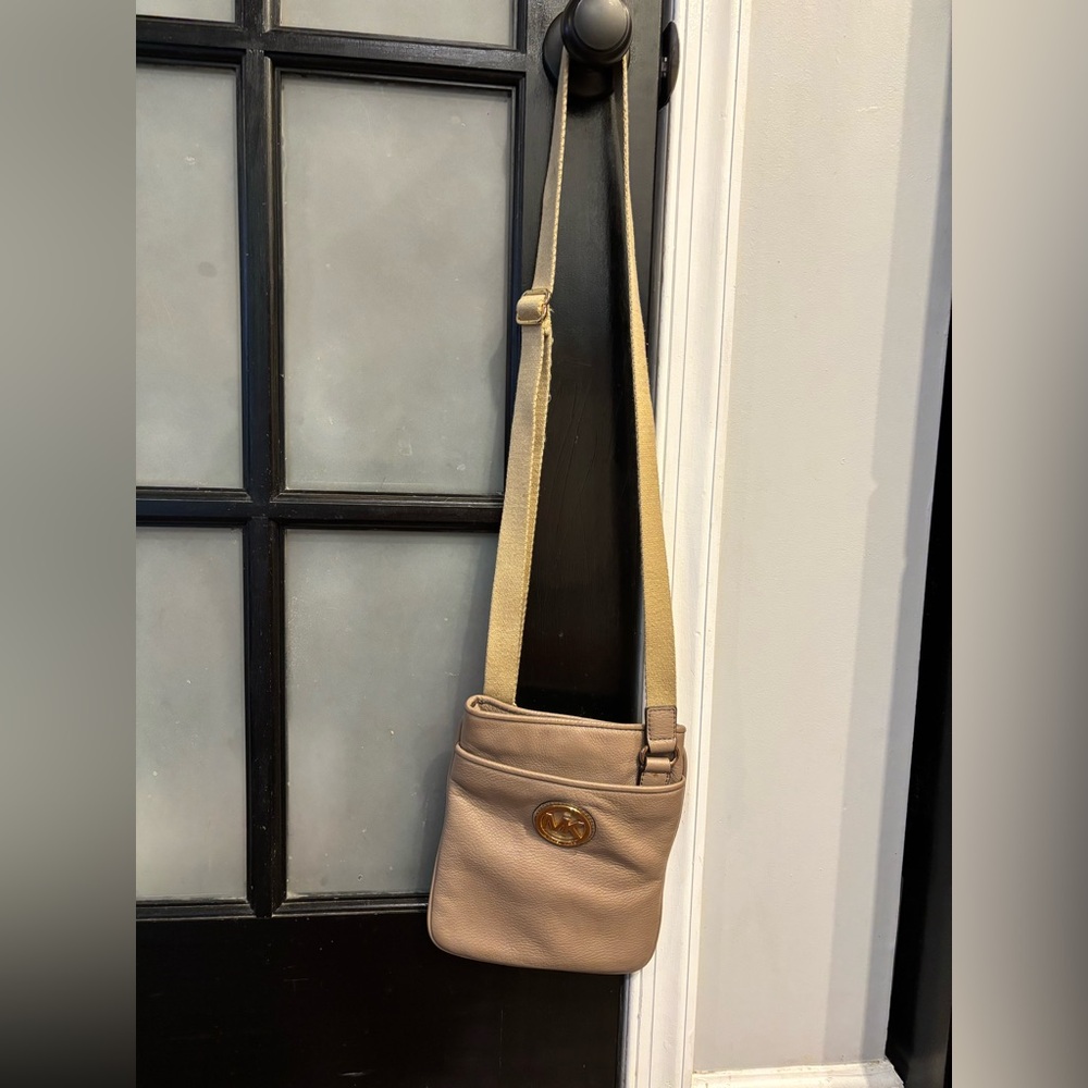 Michael Kors Beige Tan Khaki crossbody bag